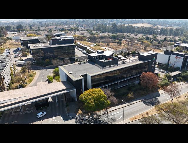 7,000M² OFFICE TO LET IN BRYANSTON